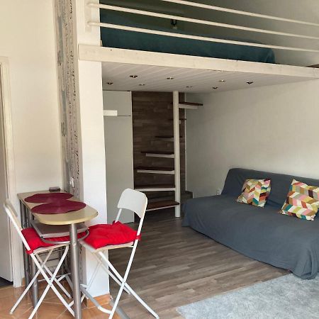 Dora'S Calm Nest Over The Chestnut Tree Apartment บูดาเปสต์ ภายนอก รูปภาพ
