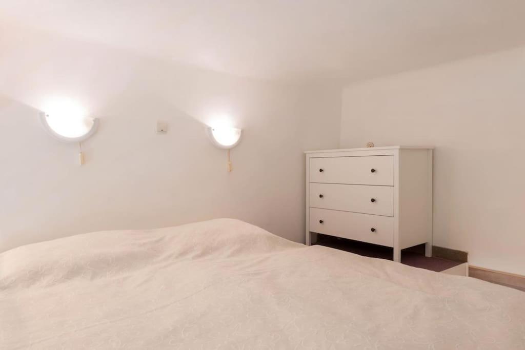 Dora'S Calm Nest Over The Chestnut Tree Apartment บูดาเปสต์ ภายนอก รูปภาพ